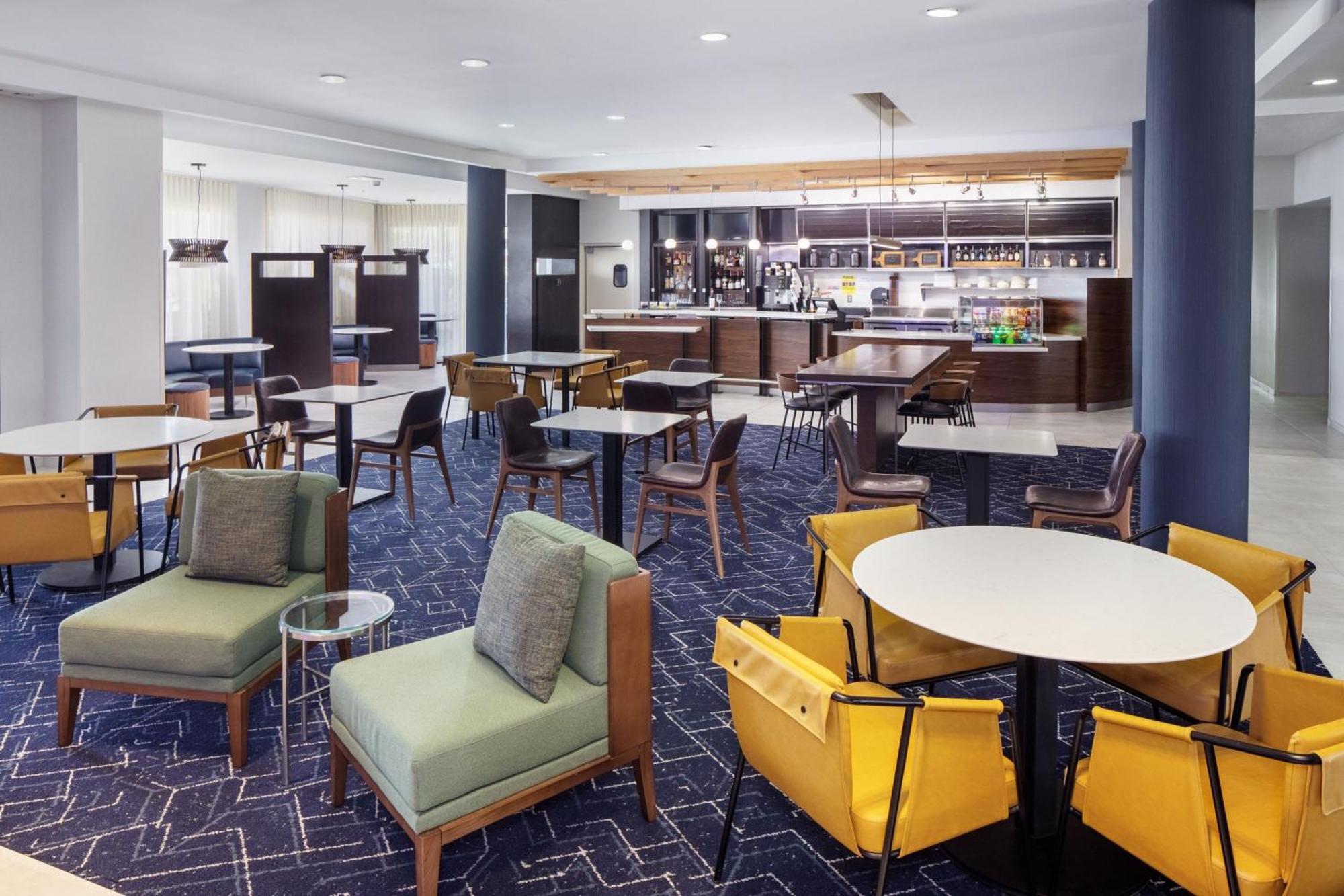 Hotel Courtyard By Marriott Charleston Downtown/Civic Center Exterior foto