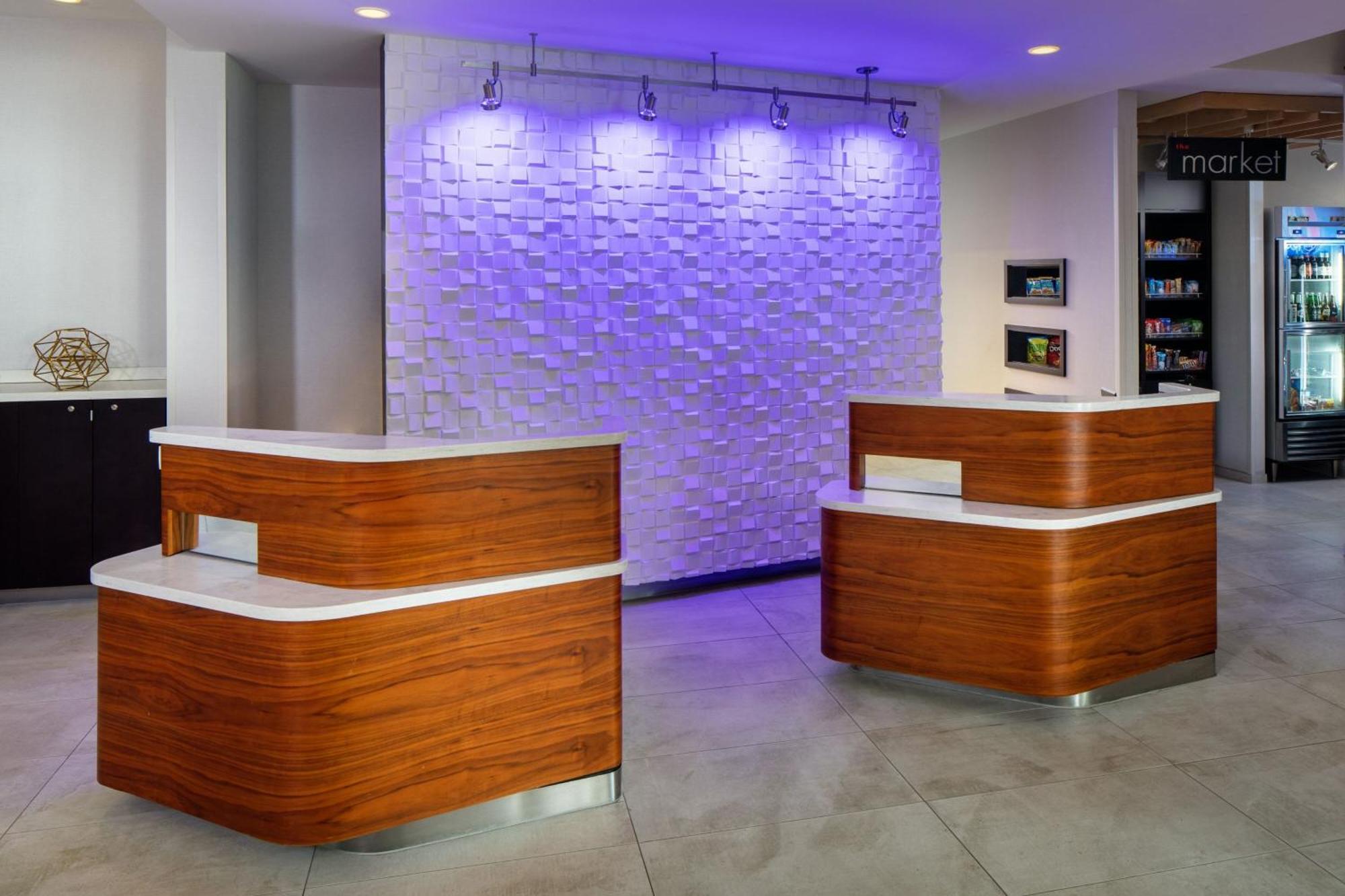 Hotel Courtyard By Marriott Charleston Downtown/Civic Center Exterior foto