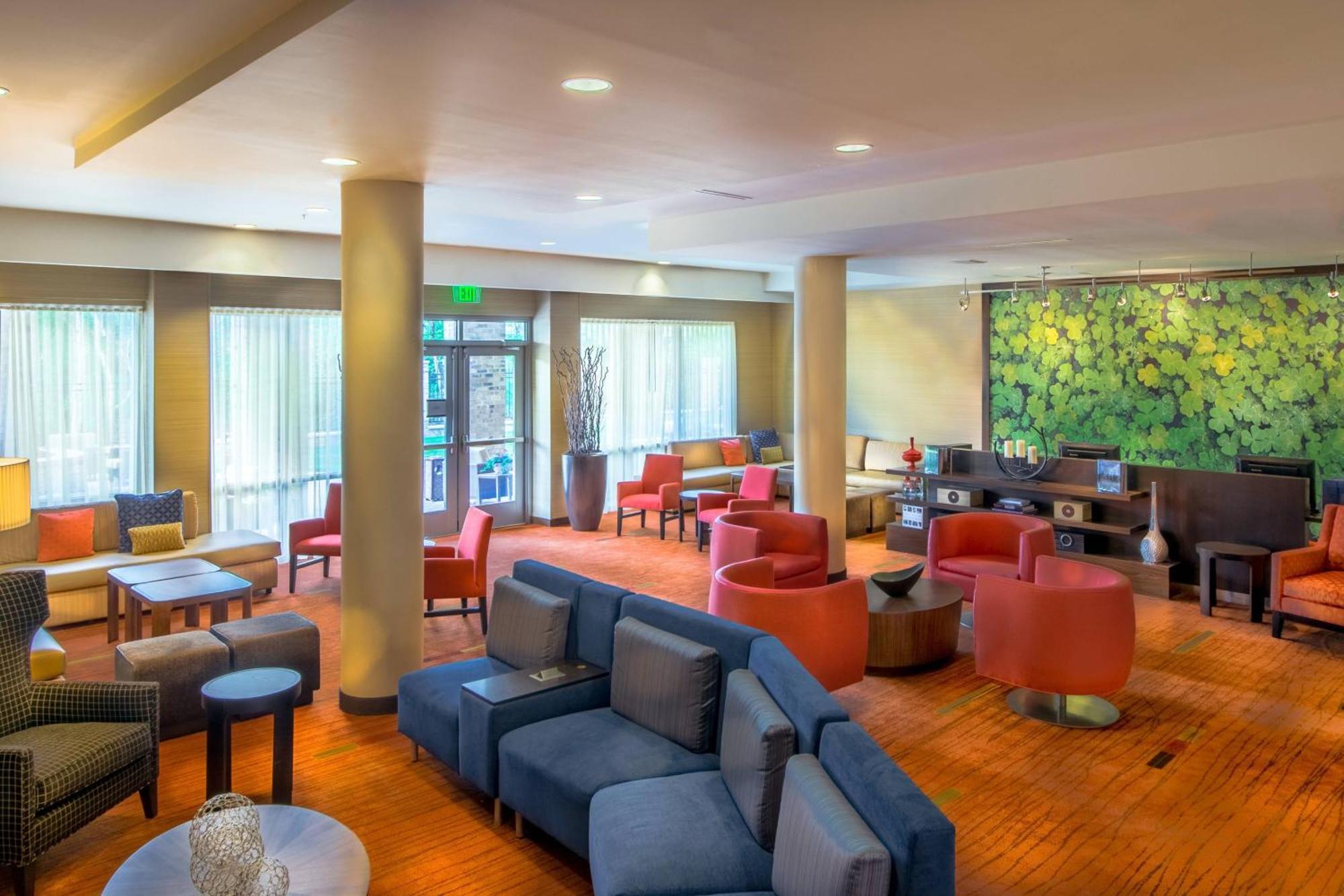 Hotel Courtyard By Marriott Charleston Downtown/Civic Center Exterior foto